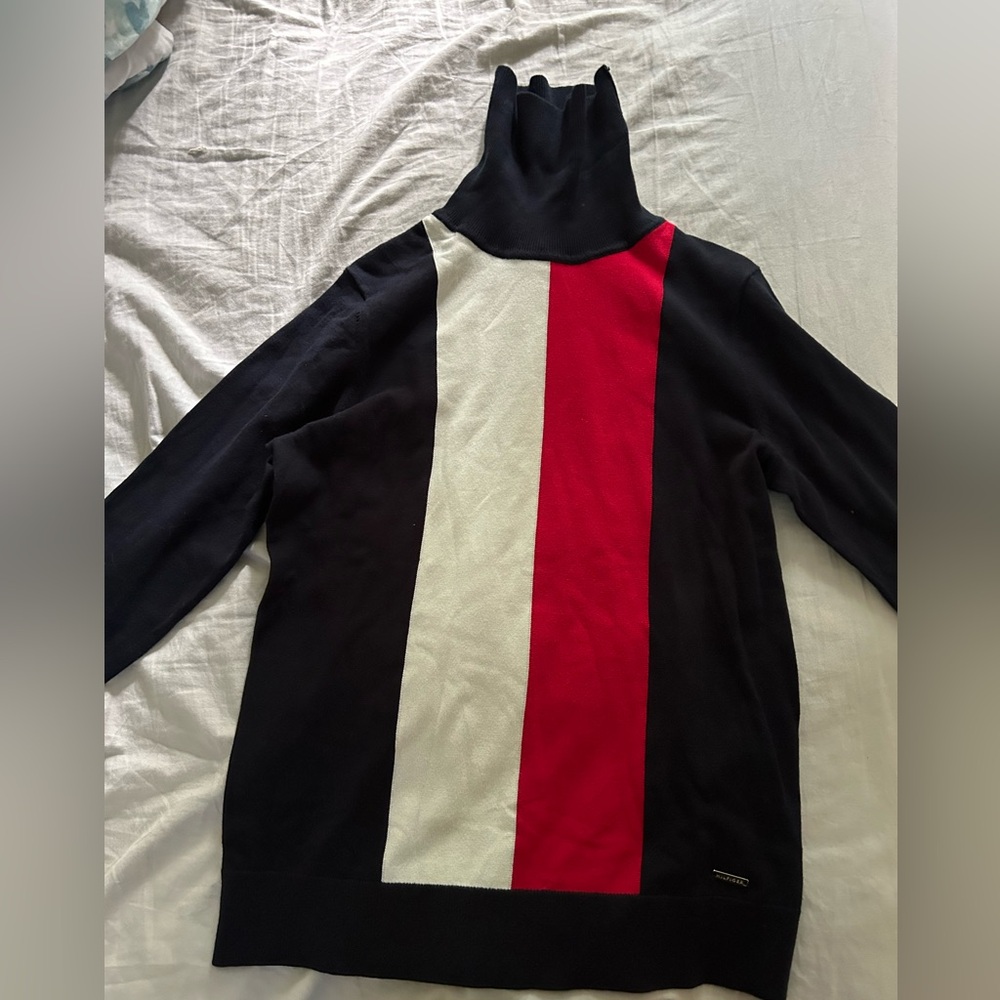 Women’s Tommy Hilfiger turtle neck sweater